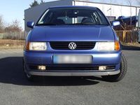 Gebraucht VW Polo 60 PS (44 kW) 1997 Blau Kleinwagen