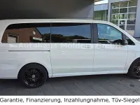 Gebraucht Mercedes V300 AMG 237 PS (174 kW) 2023 Weiß Van / Kleinbus