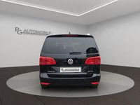 Gebraucht VW Touran Cup 140 PS (102 kW) 2014 Schwarz Van / Kleinbus