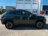 Gebraucht Jeep Compass Trailhawk 241 PS (177 kW) 2022 Grün SUV