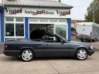Gebraucht Mercedes E200 Edition 136 PS (100 kW) 1997 Schwarz Cabrio