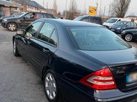 Gebraucht Mercedes C200 122 PS (89 kW) 2006 Blau Limousine