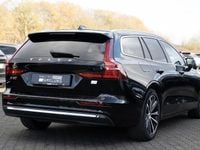 Gebraucht Volvo V60 Core 350 PS (257 kW) 2022 Schwarz Kombi