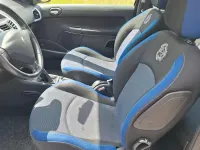 Gebraucht Peugeot 206 60 PS (44 kW) 2012 Schwarz Kleinwagen