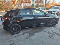 Gebraucht Hyundai i30 YES! 99 PS (72 kW) 2019 Schwarz Limousine