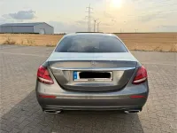 Gebraucht Mercedes E220 Night 194 PS (142 kW) 2018 Grau Limousine