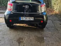Second-hand Toyota iQ 68 CP (50 kW) 2011 Negru Hatchback