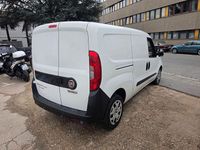 Gebraucht Fiat Doblò 95 PS (69 kW) 2017 Weiß Van / Kleinbus