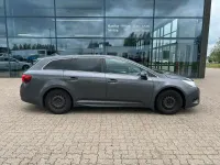 Gebraucht Toyota Avensis Comfort 147 PS (108 kW) 2016 Kombi