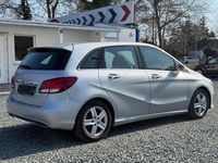 Gebraucht Mercedes B180 109 PS (80 kW) 2015 Silber Van / Kleinbus
