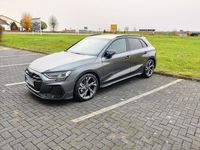 Neu Audi A3 S-Line 150 PS (110 kW) 2025 Daytonagrau perleffekt Limousine