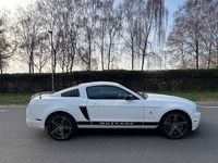 Gebraucht Ford Mustang 305 PS (224 kW) 2013 Weiß Coupé