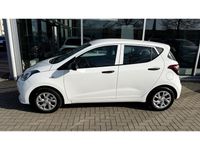 Gebraucht Hyundai i10 Select 67 PS (49 kW) 2017 Weiss Kleinwagen