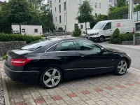 Używany Mercedes E300 252 KM (185 kW) 2012 Czarny Coupe