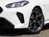 Nowe BMW 120 Performance 150 KM (110 kW) 2025 Biały Hatchback