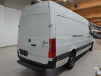 Gebraucht Mercedes Sprinter 170 PS (125 kW) 2024 Arktisweiß Van