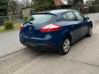 Gebraucht Renault Mégane 101 PS (74 kW) 2011 Blau Kleinwagen