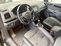 Gebraucht VW Sharan Highline 150 PS (110 kW) 2018 Deep black perleffekt Van / Kleinbus