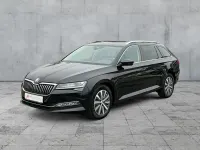 Gebraucht Skoda Superb Style 150 PS (110 kW) 2023 Blackmagic perleffekt Kombi