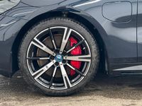 Gebraucht BMW 550e Comfort Edition 490 PS (360 kW) 2025 Carbonschwarz metallic Limousine