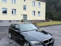 Gebraucht BMW 320 163 PS (119 kW) 2007 Schwarz Kombi