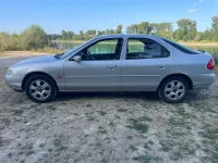 Gebraucht Ford Mondeo Ghia 170 PS (125 kW) 1999 Silber Limousine