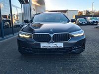 Gebraucht BMW 520 190 PS (139 kW) 2022 Grau Limousine