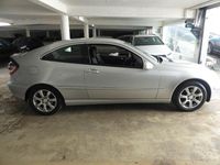 Gebraucht Mercedes C180 143 PS (105 kW) 2007 Silber Coupé
