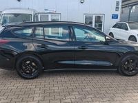 Gebraucht Ford Focus Cool & Connect 120 PS (88 kW) 2022 Schwarz Limousine