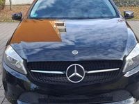 Gebraucht Mercedes A200 136 PS (100 kW) 2016 Schwarz Limousine