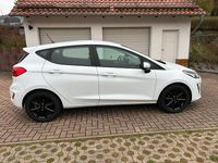 Gebraucht Ford Fiesta Cool & Connect 101 PS (74 kW) 2019 Weiß Kleinwagen