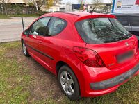 Gebraucht Peugeot 207 95 PS (69 kW) 2009 Rot Kleinwagen