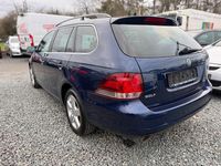 Gebraucht VW Golf VI Comfortline 105 PS (77 kW) 2012 Blau Kleinwagen