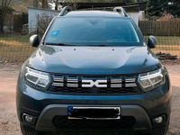 Gebraucht Dacia Duster 131 PS (96 kW) 2023 Grau SUV
