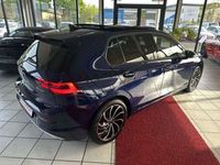 gebraucht VW Golf VIII 2,0 BlueMotion Technology Active PanoramaSD+K