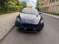 Gebraucht Ford Focus ST-Line 125 PS (91 kW) 2020 Blau Limousine