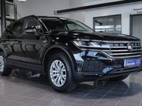 Gebraucht VW Touareg 231 PS (169 kW) 2022 Schwarz SUV