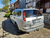 Usata Ford Focus Trend 116 CV (85 kW) 2005 Argento Berlina