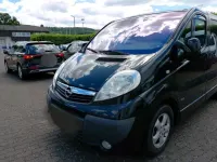 Gebraucht Opel Vivaro Cosmo 145 PS (106 kW) 2011 Schwarz Van / Kleinbus