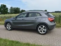 Gebraucht Mercedes GLA200 156 PS (114 kW) 2017 Grau SUV