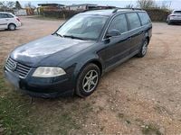 Second-hand VW Passat 131 CP (96 kW) 2004 Albastru Break