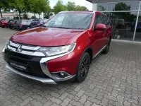 Gebraucht Mitsubishi Outlander Edition 150 PS (110 kW) 2018 Rot SUV