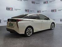 Gebraucht Toyota Prius Executive 122 PS (89 kW) 2016 Weiß Limousine
