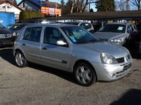 Gebraucht Renault Clio II 75 PS (55 kW) 2005 Silber metallic Kleinwagen