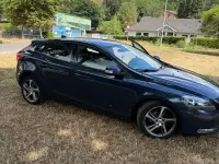 Gebraucht Volvo V40 114 PS (83 kW) 2015 Blau Limousine