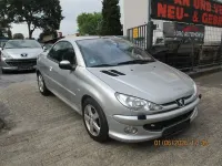 Gebraucht Peugeot 206 CC Platinum 109 PS (80 kW) 2005 Silber Cabrio