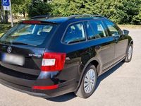 gebraucht Skoda Octavia 2.0 TDI Green tec DSG Ambition Combi...