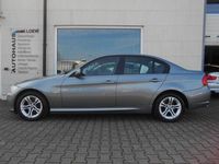 Gebraucht BMW 318 143 PS (105 kW) 2008 Grau Limousine