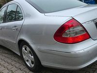 Gebraucht Mercedes E280 Elegance 194 PS (142 kW) 2006 Silber Limousine