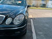 Gebraucht Mercedes E220 150 PS (110 kW) 2005 Schwarz Kombi